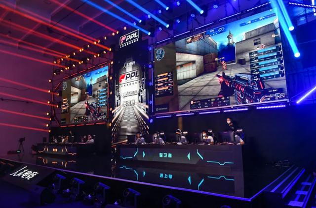 中场立刻前 中场立刻前