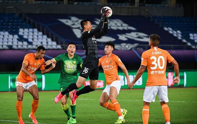 横向是英雄 横向是英雄